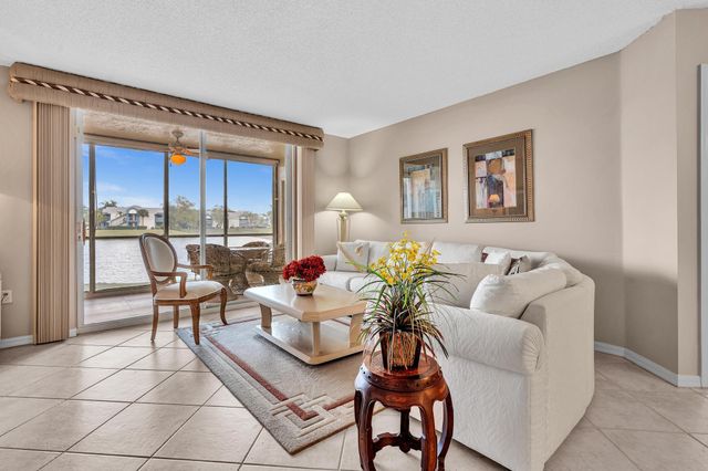 9539 Weldon Circle F107, Tamarac, FL 33321