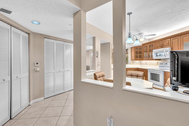 9539 Weldon Circle F107, Tamarac, FL 33321