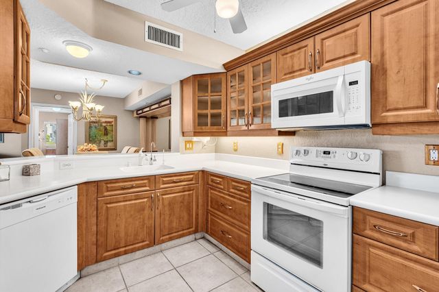 9539 Weldon Circle F107, Tamarac, FL 33321