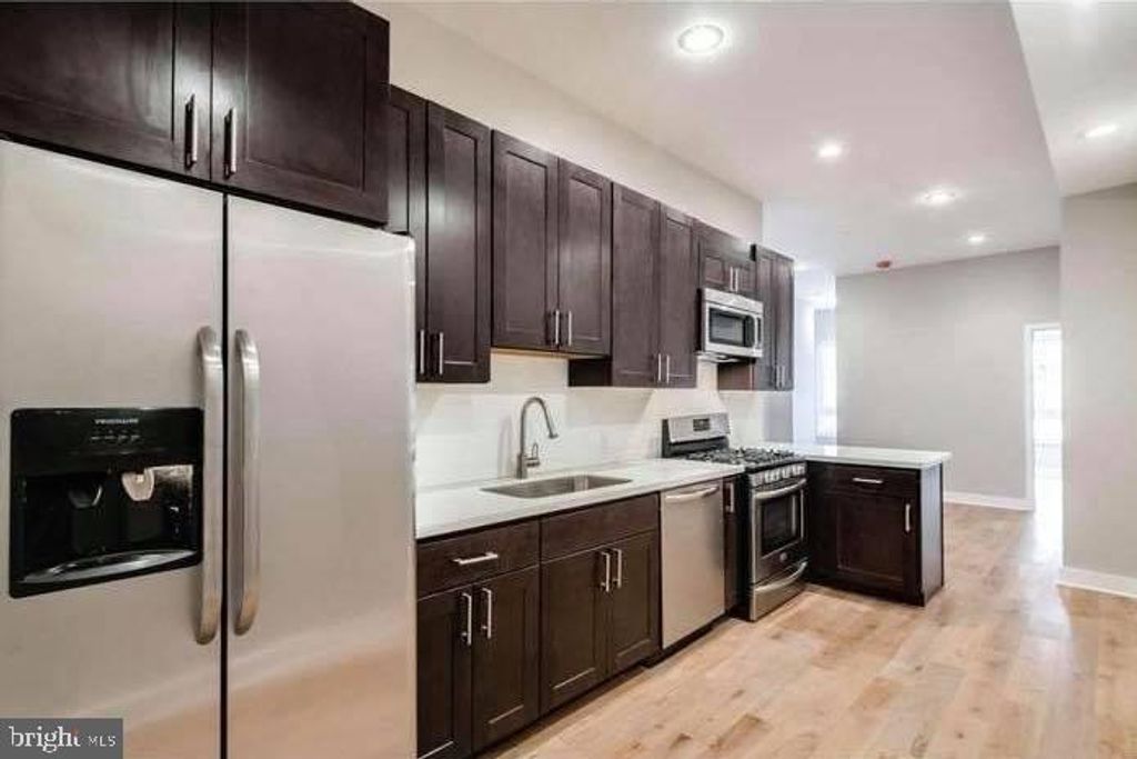1636 RIDGE AVE #2, PHILADELPHIA, PA 19130 — exterior