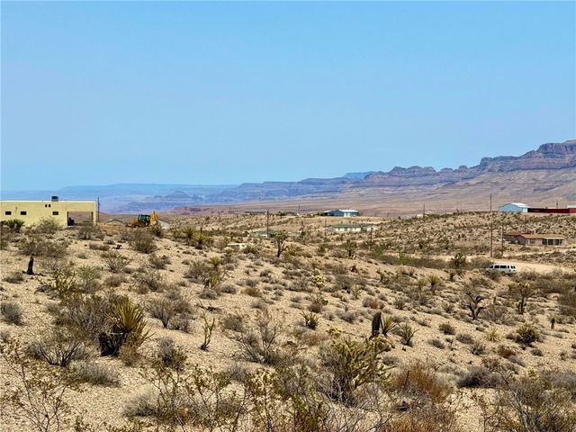 800 Frazier Lane, Meadview, AZ 86444