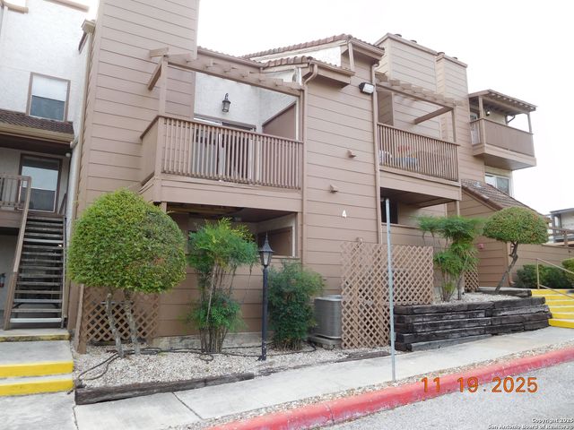 4107 Medical Dr Apt 4206, San Antonio, TX 78229