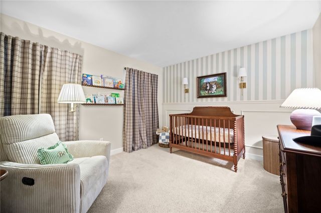 240 Regency Dr, North Strabane, PA 15330