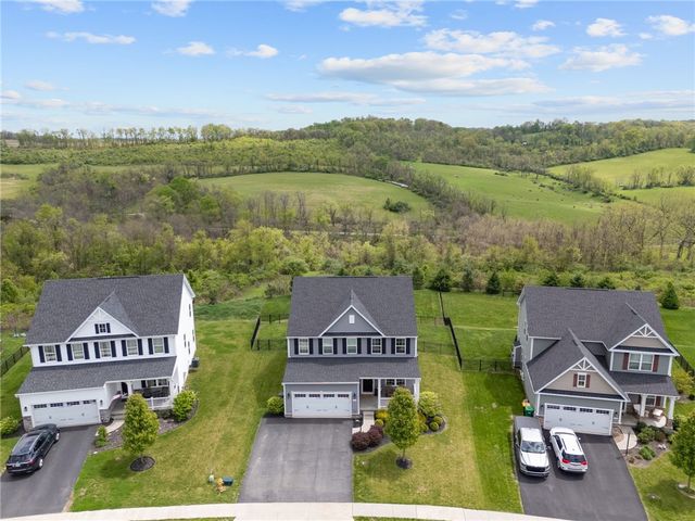 240 Regency Dr, North Strabane, PA 15330