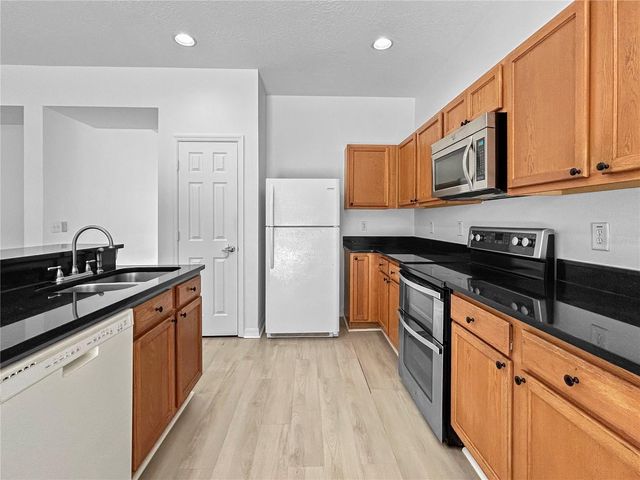 654 KETTERING ROAD, Davenport, FL 33897