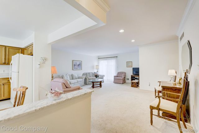 32082 Mark Adam Lange, Warren, MI 48093