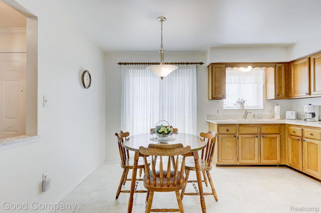 32082 Mark Adam Lange, Warren, MI 48093