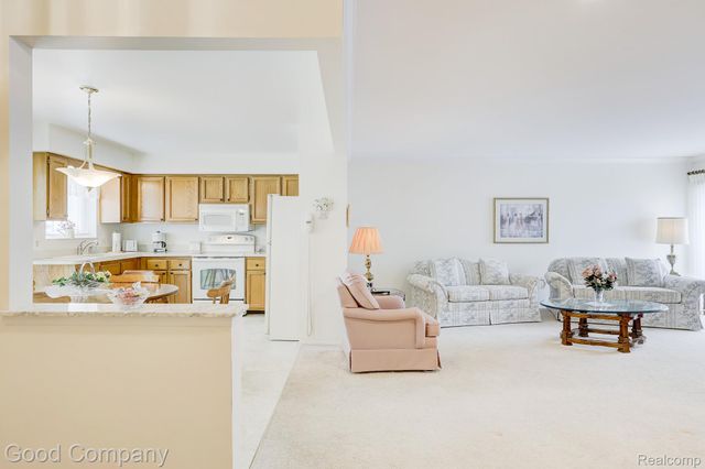 32082 Mark Adam Lange, Warren, MI 48093