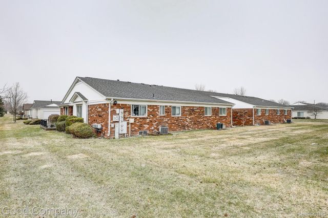 32082 Mark Adam Lange, Warren, MI 48093