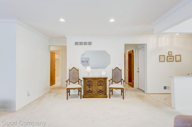 32082 Mark Adam Lange, Warren, MI 48093