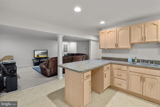 8 TAMAR CT, Bear, DE 19701