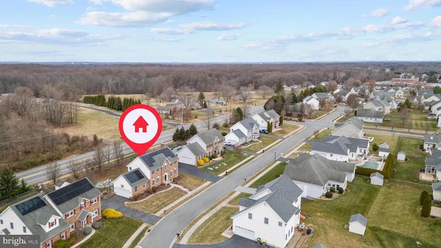 8 TAMAR CT, Bear, DE 19701