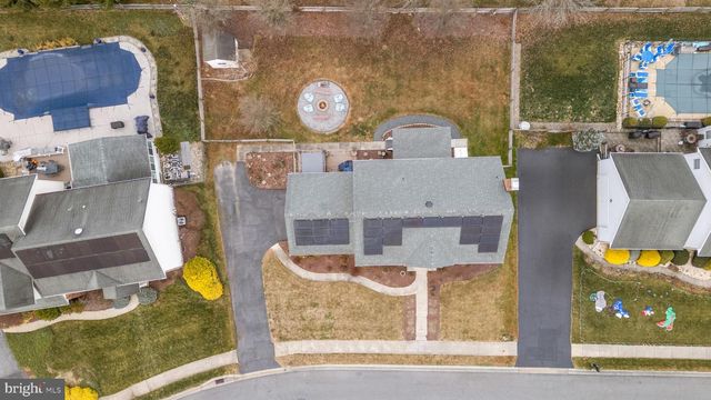 8 TAMAR CT, Bear, DE 19701