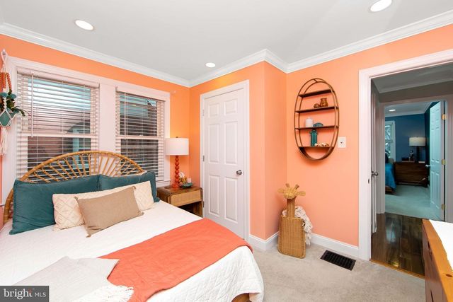 22 W 6TH AVE, Runnemede, NJ 08078