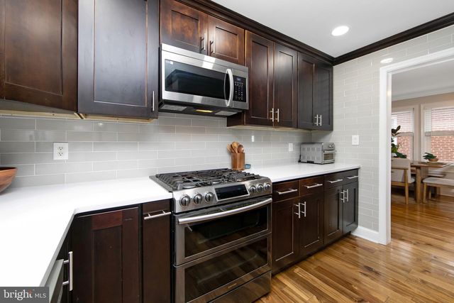 22 W 6TH AVE, Runnemede, NJ 08078