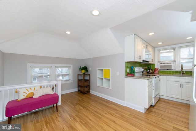 22 W 6TH AVE, Runnemede, NJ 08078