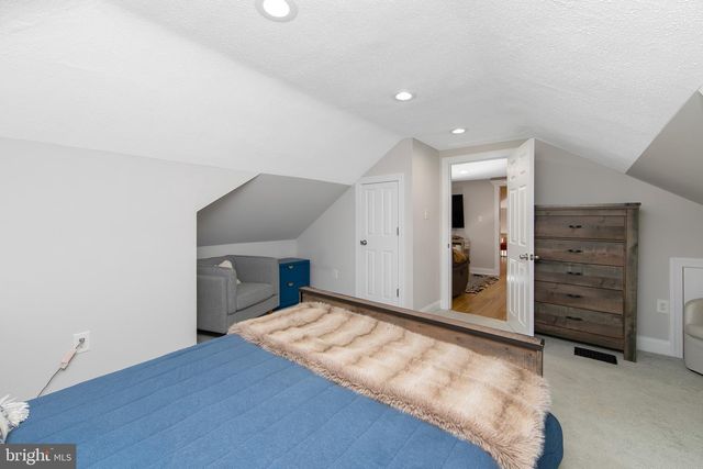 22 W 6TH AVE, Runnemede, NJ 08078