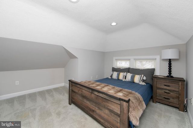 22 W 6TH AVE, Runnemede, NJ 08078