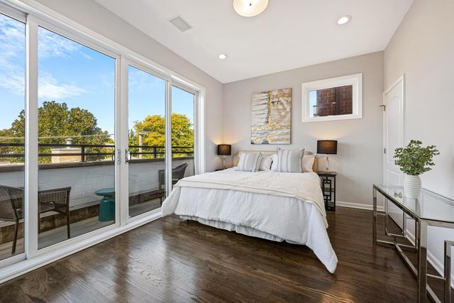 1018 N Honore Avenue C, Chicago, IL 60622