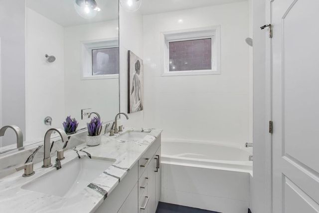 1018 N Honore Avenue C, Chicago, IL 60622