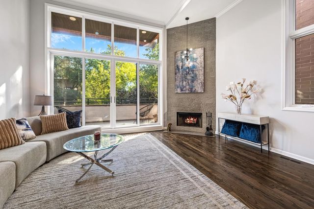 1018 N Honore Avenue C, Chicago, IL 60622