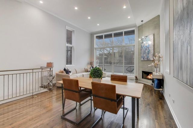 1018 N Honore Avenue C, Chicago, IL 60622