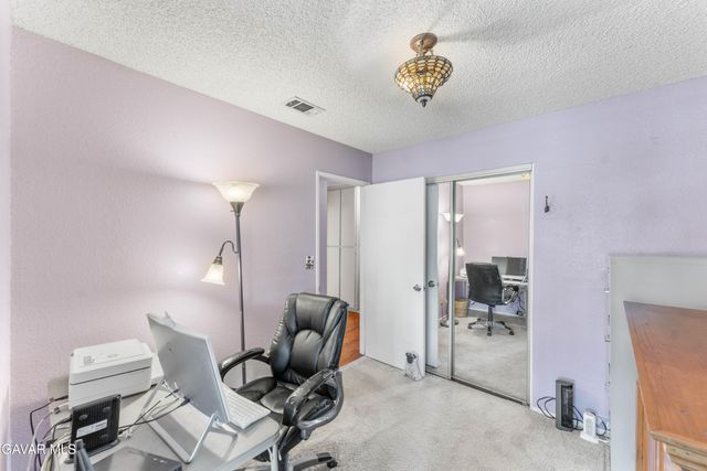 3359 W Avenue J2, Lancaster, CA 93536