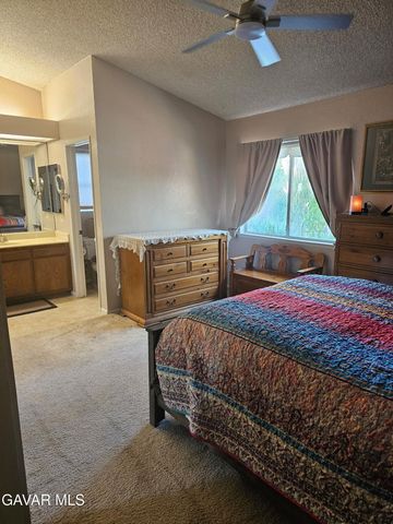 3359 W Avenue J2, Lancaster, CA 93536