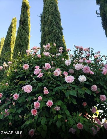 3359 W Avenue J2, Lancaster, CA 93536