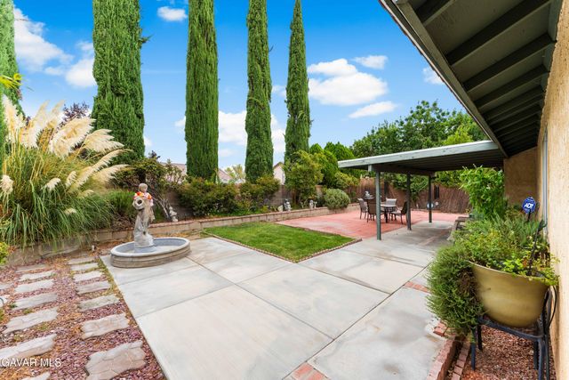 3359 W Avenue J2, Lancaster, CA 93536