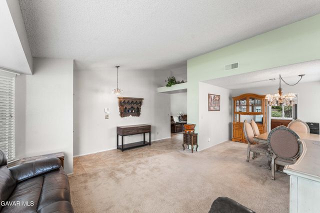 3359 W Avenue J2, Lancaster, CA 93536