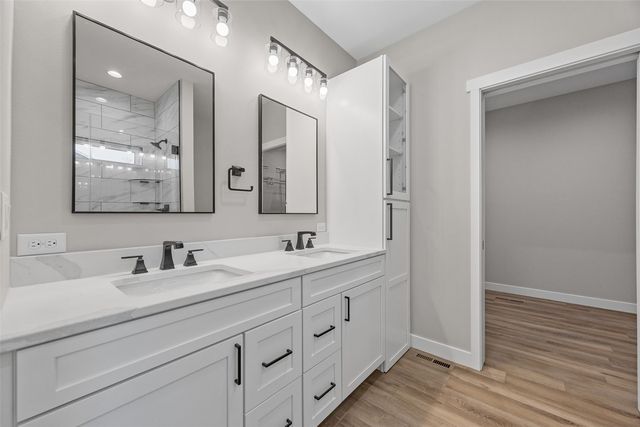 1609 38th Street SE, Cedar Rapids, IA 52403