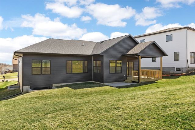 1609 38th Street SE, Cedar Rapids, IA 52403