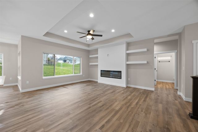 1609 38th Street SE, Cedar Rapids, IA 52403