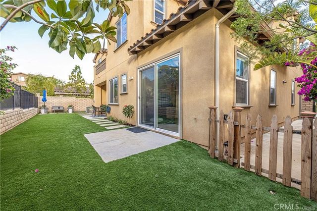 28322 Chisel Court, Valencia, CA 91354