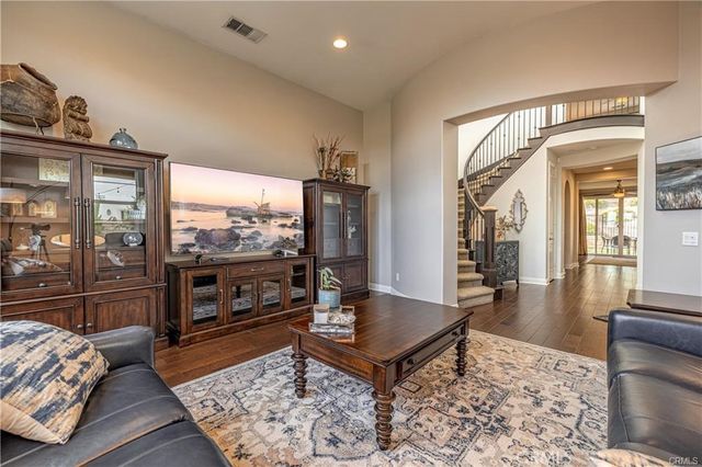 28322 Chisel Court, Valencia, CA 91354