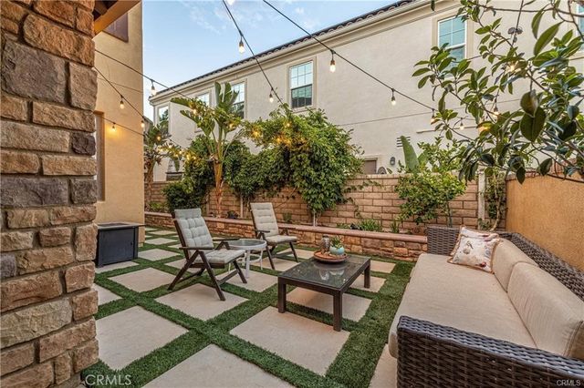 28322 Chisel Court, Valencia, CA 91354