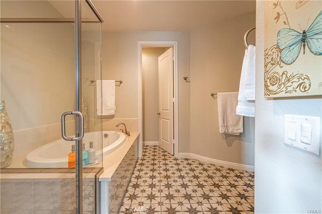 28322 Chisel Court, Valencia, CA 91354