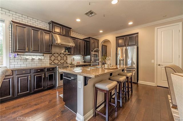 28322 Chisel Court, Valencia, CA 91354