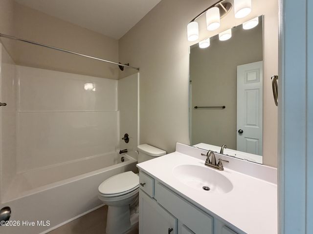 122 Rolling Water Lane, Swansboro, NC 28584