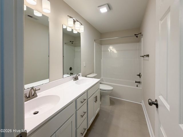 122 Rolling Water Lane, Swansboro, NC 28584