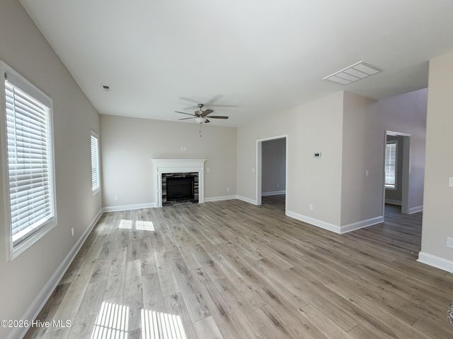 122 Rolling Water Lane, Swansboro, NC 28584