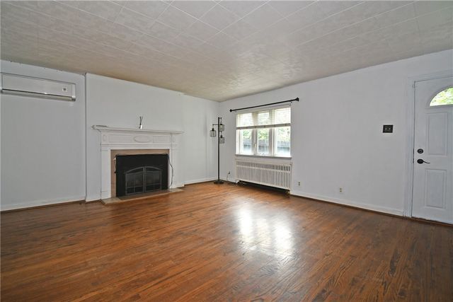 14 Laurel Village, Ben Avon, PA 15202