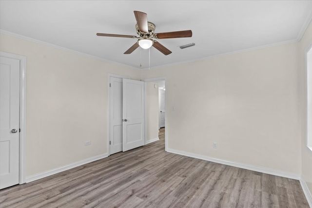409 Peachtree St, Headland, AL 36345