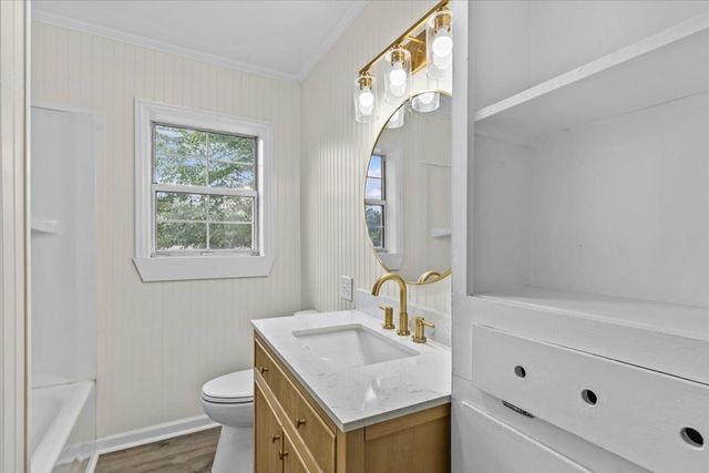 409 Peachtree St, Headland, AL 36345