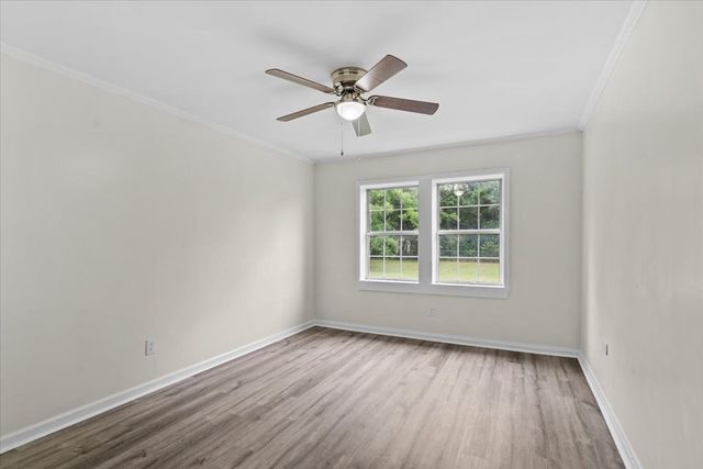 409 Peachtree St, Headland, AL 36345