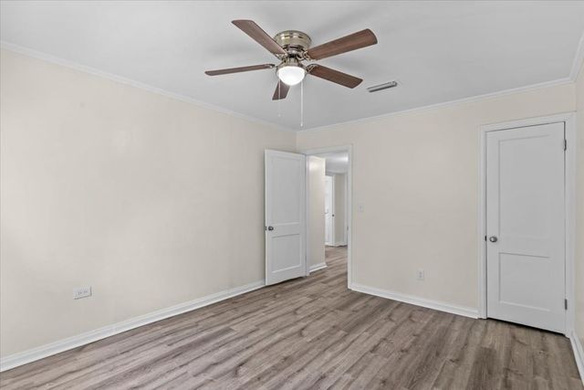 409 Peachtree St, Headland, AL 36345