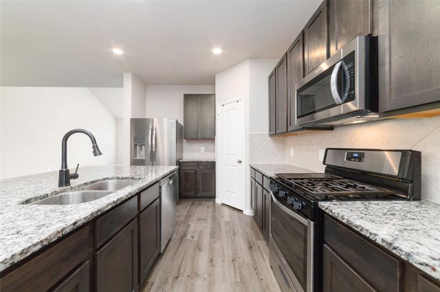 2804 Preston Place Court, Conroe, TX 77304