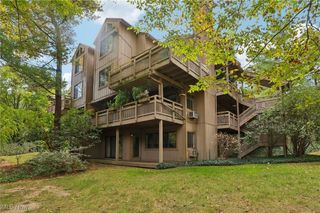 609 Meredith Lane, Cuyahoga Falls, OH 44223