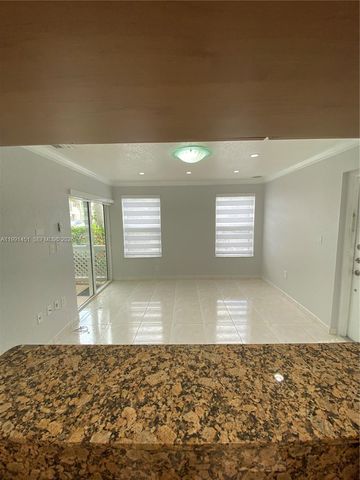 17500 NW 67th Pl F-4, Hialeah, FL 33015